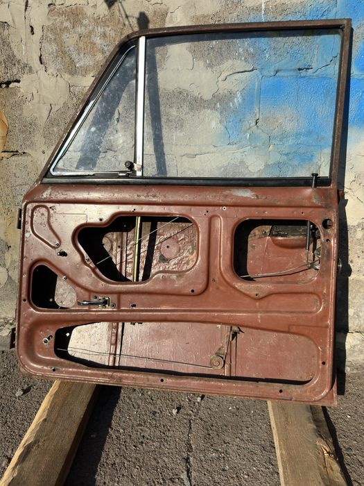 Двері нові ВАЗ 2106  ціна 1200 грн.
