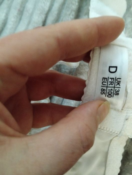 Venus ліфчік 85д