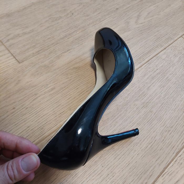 Christian Louboutin Decollete 100 Patent Black