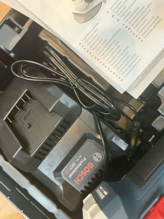 Bosh szlifierka 18V/180-Li Professional