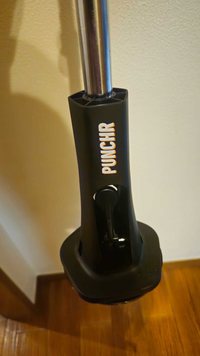Saco de boxe Punchr base sucção