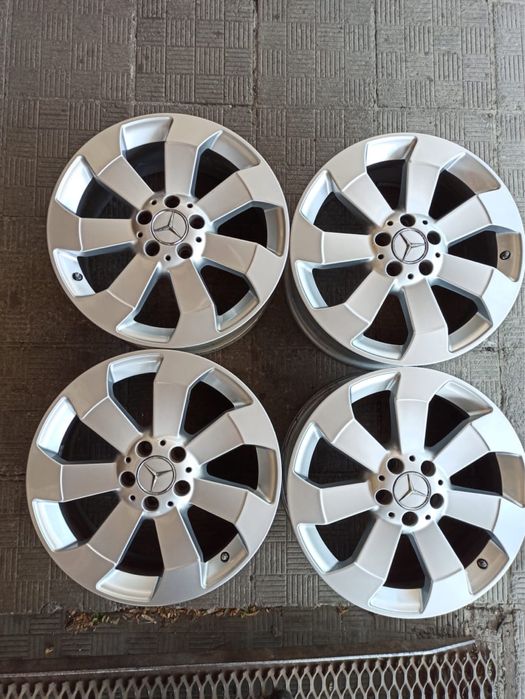 Диски R18 4 шт 5/112 8j ET 56.5 Borbet оригінал з Німеччини