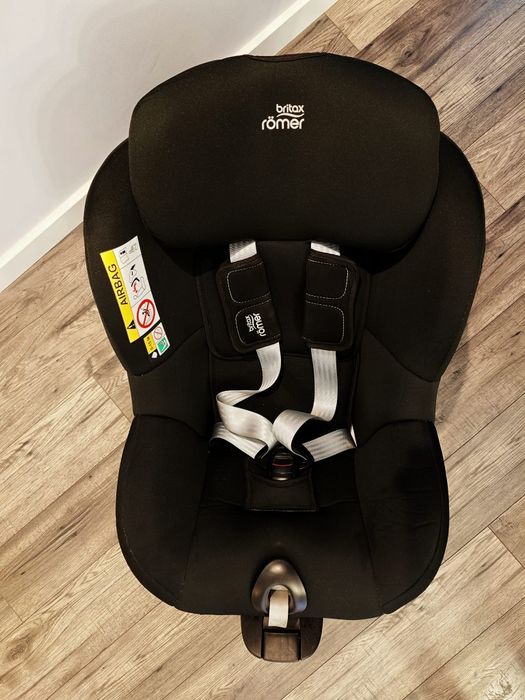 Fotelik BRITAX DUALFIX 3 i-Size z bazą Flex iSENSE 0-18kg
1 s
