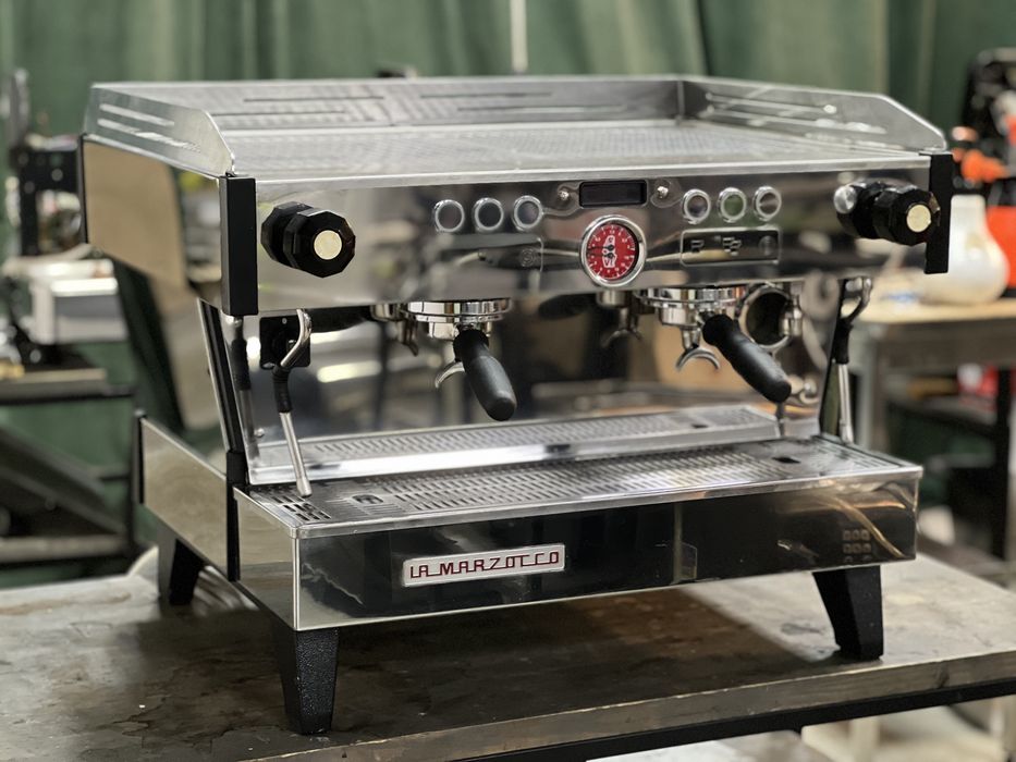 Кавомашина La Marzocco Linea PB