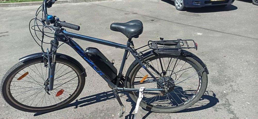 Електро велосипед є 2 акумулятори один акумулятор новий ще гарантія