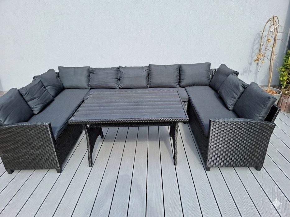 Zestaw mebli  ogrofowych 9 osobowy plus stol