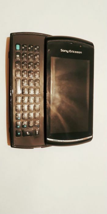 Продаю запчасти для телефонов разные sony ericsson v 8