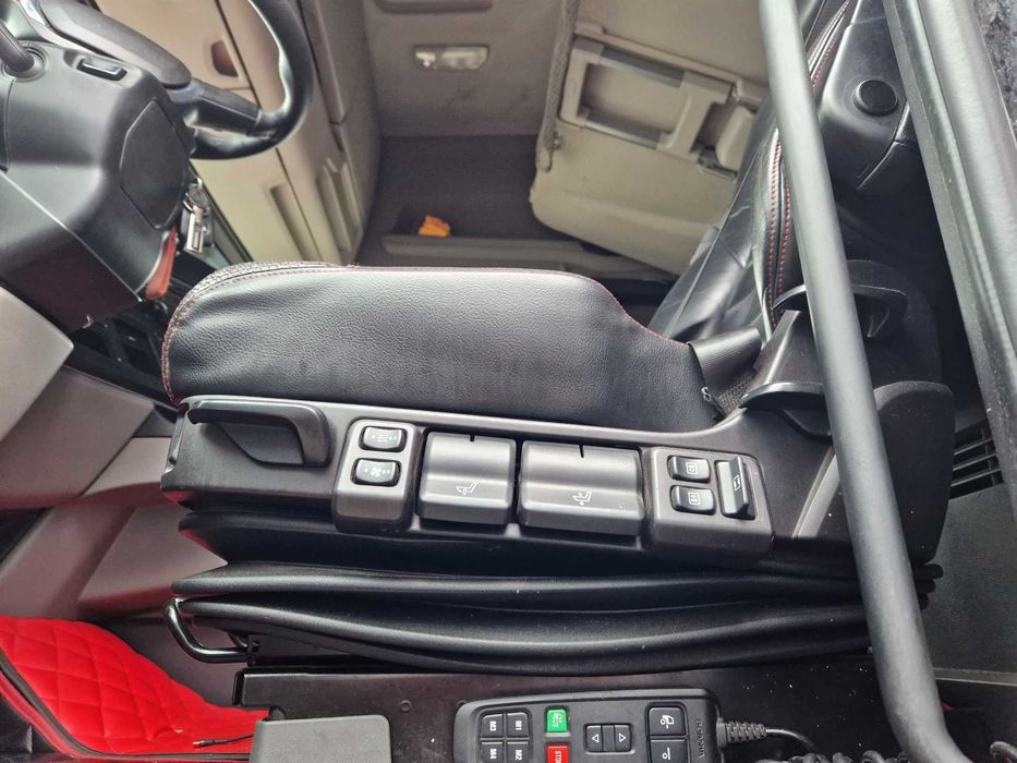 Scanie S580 V8 2017r automat, cała na poduszkach