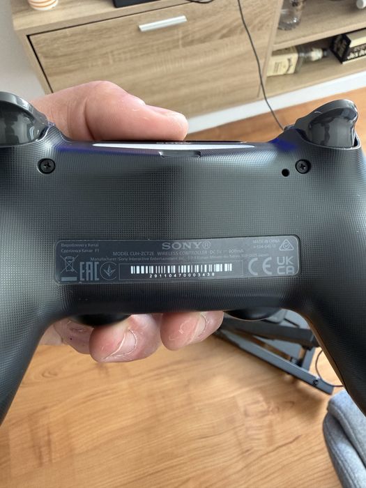 Vendo PS4 PRO 1T