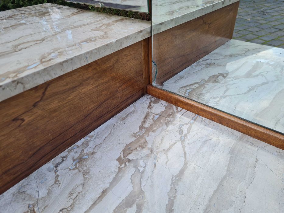 Toaletka Art Deco z marmurowym blatem