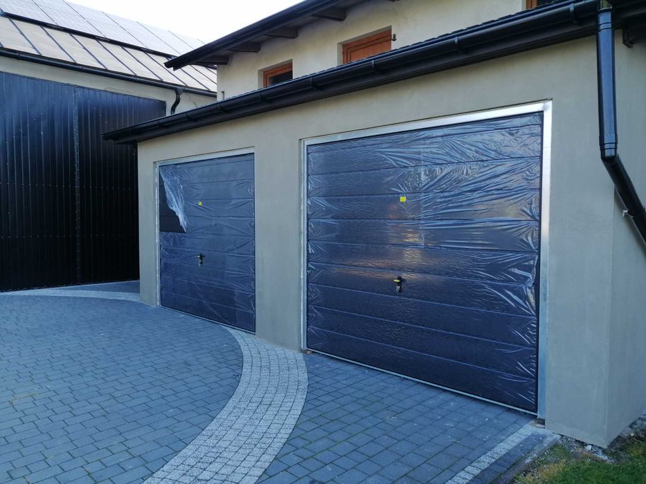 Brama garazowa uchylna skrzydlowa na wymiar