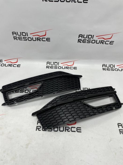 Решетка бампера решітка противотуманки Audi A4 B8 S-line  12-16