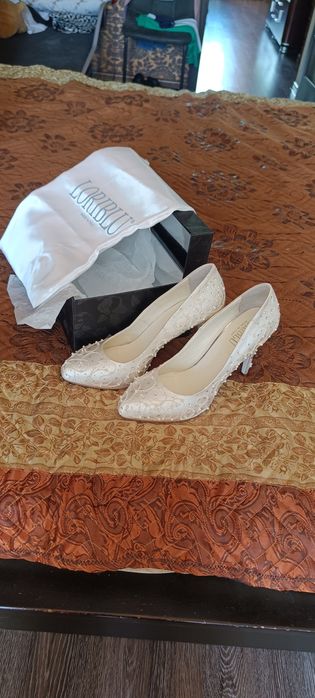 Продам свадебные туфельки))