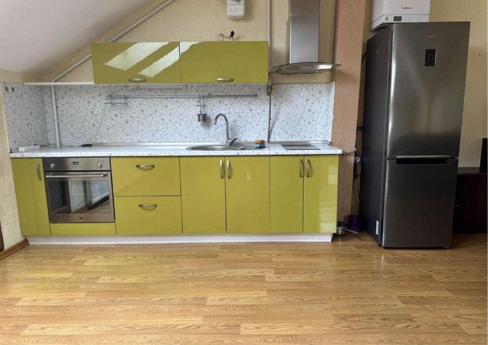 2к. квартира площею 90м², з ремонтом