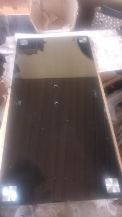 Продам стекляные столы