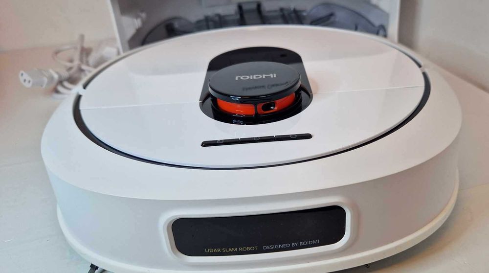 Robot sprzątający Roidmi EVA