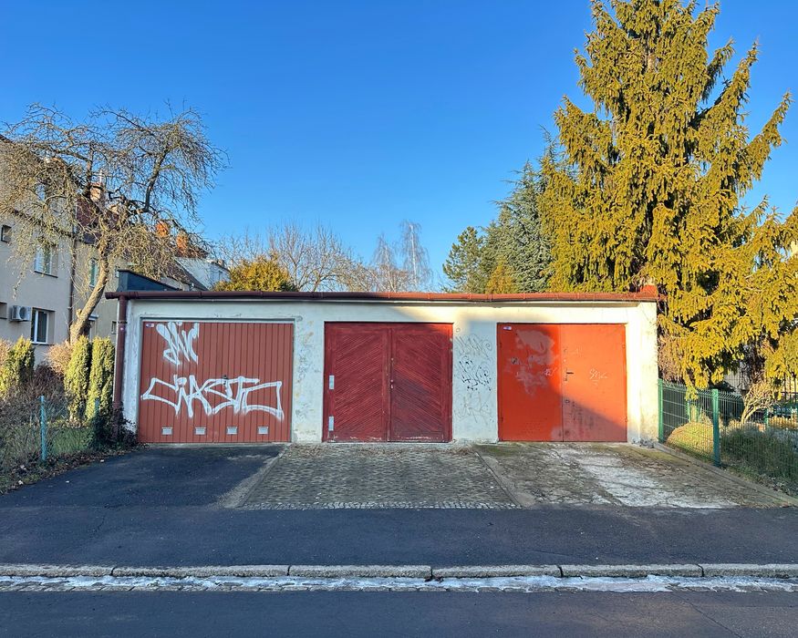 Garaż na wynajem – Wrocław, Sępolno