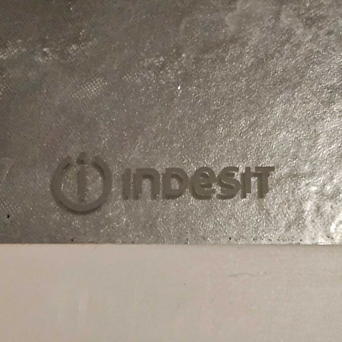 Запчасти холодильника Indesit SB185 балкон полочка подставка для яиц