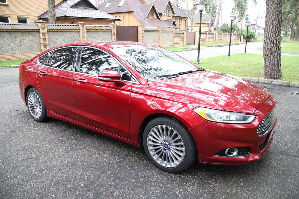 Ford Fusion 2015 (Titanium)