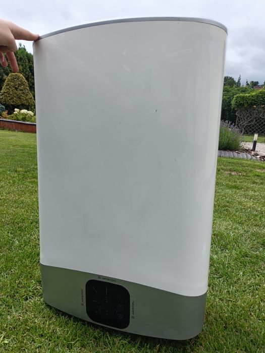 Podgrzewacz wody bojler Ariston Velis EVO 50 EU