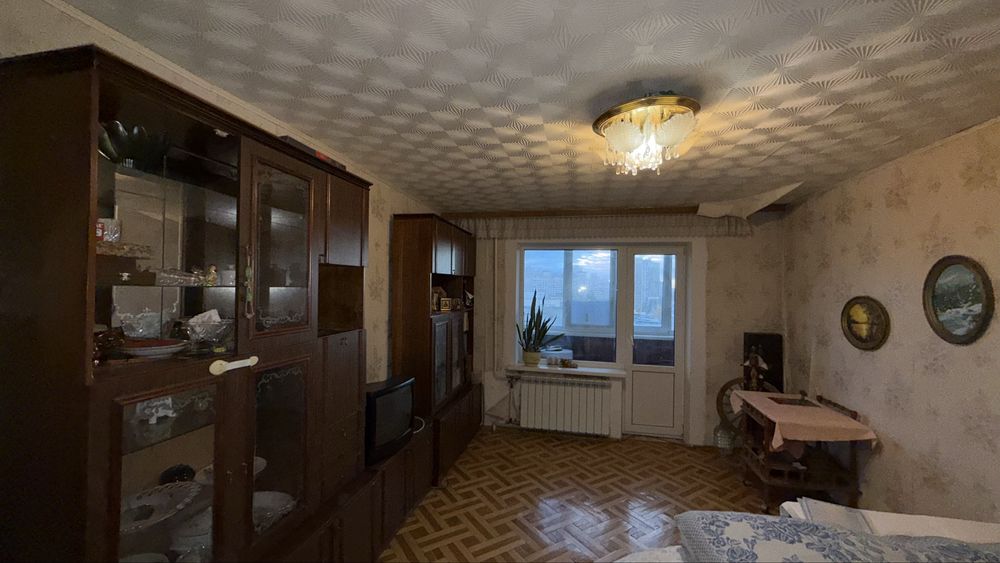Продається  1/2 3х кімнатної квартири, вул. Данькевича 1/79, Троєщина
