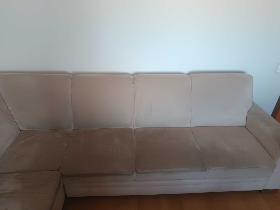 Używana narożna sofa