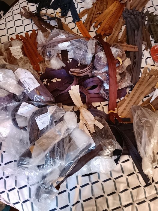 Fechos Zip  metálico a partir 10 CÊNTIMOS