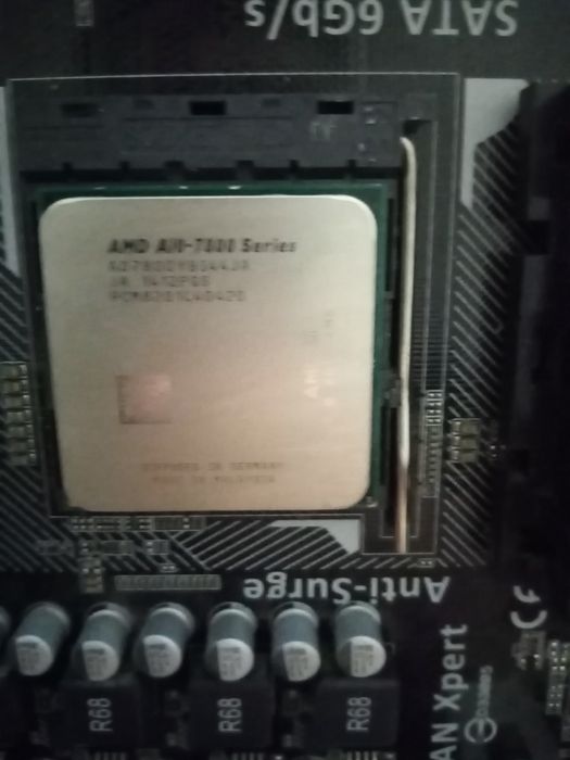 Комплект материнская плата asus a68hm-Plus + AMD A10-7800 + 4gb ddr3