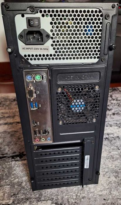 Computador com AMD A6, 8 GB RAM, SSD 500GB e HDD 500GB