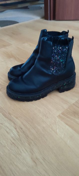 Продам ботінки демосезоннні