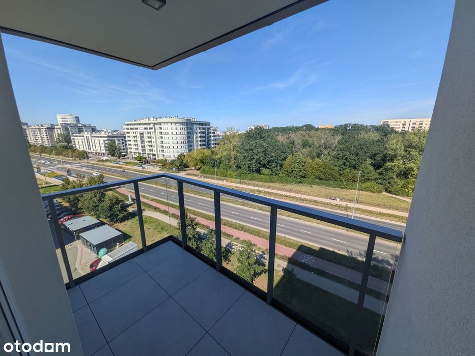 MEANDER 2C, urządzone, 3 pokoje, metro 50m, garaż duże miejsce,Komórka