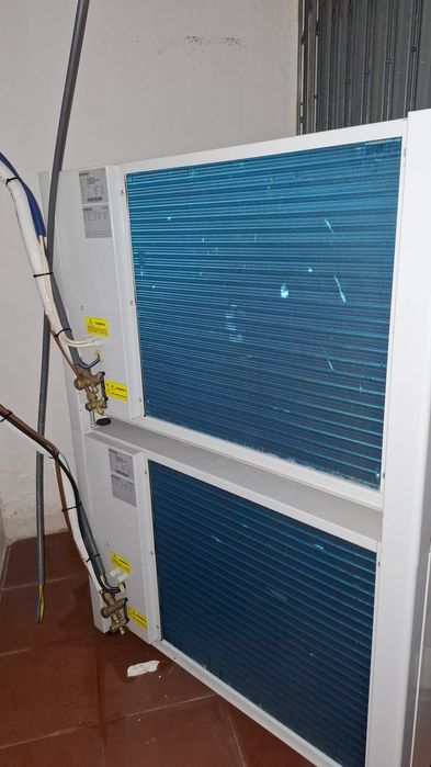 Unidade de condensação + Câmara Frigorífica + Vitrine Seminovas