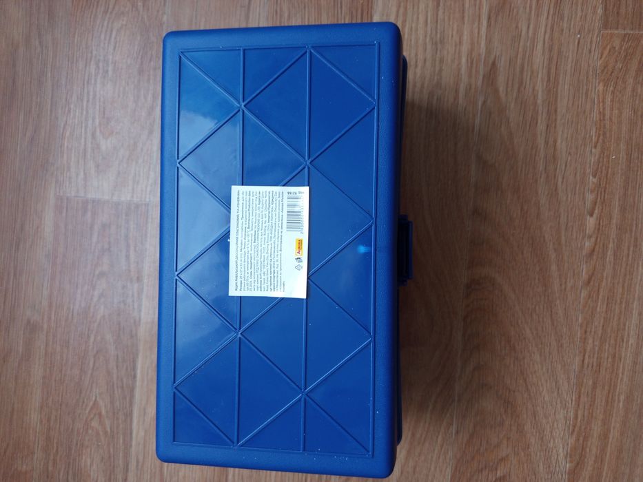 Ящик-органайзер для рыбацких снастей