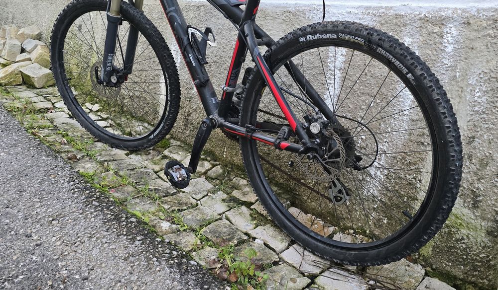 Bicicleta ghost para desocupar