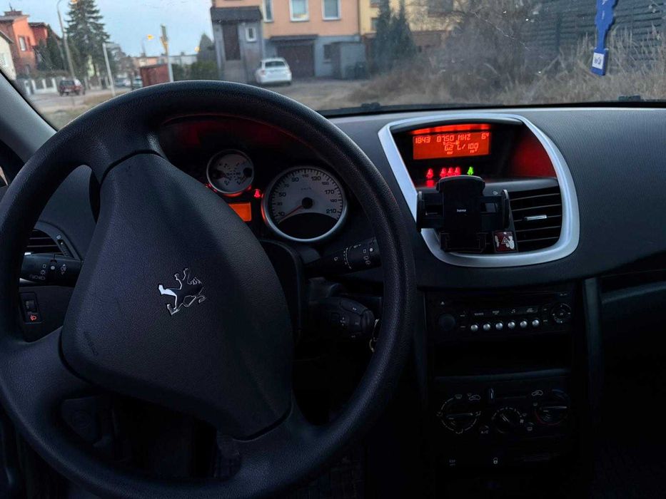 Peugeot 207 1.4 benzyna 2007 rok - okazja
