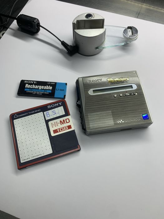 Продам минидиск (minidisc) плеер sony hi-md