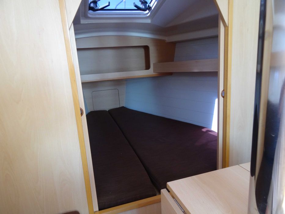 Sprzedam jacht żaglowy PHILA 900