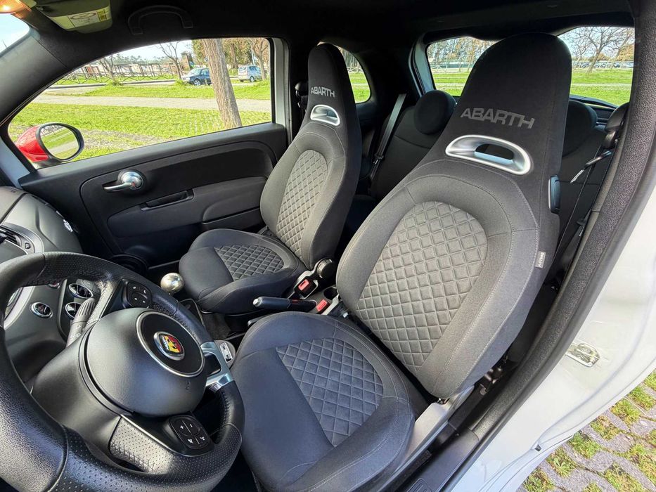 Abarth 595 1.4 T-Jet Pista
