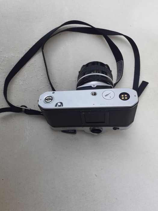 Flash NIKON antigo a funcionar e impecável conforme fotos.