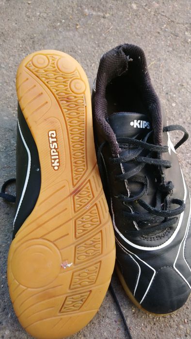 Buty , halówki Kipsta rozmiar 38