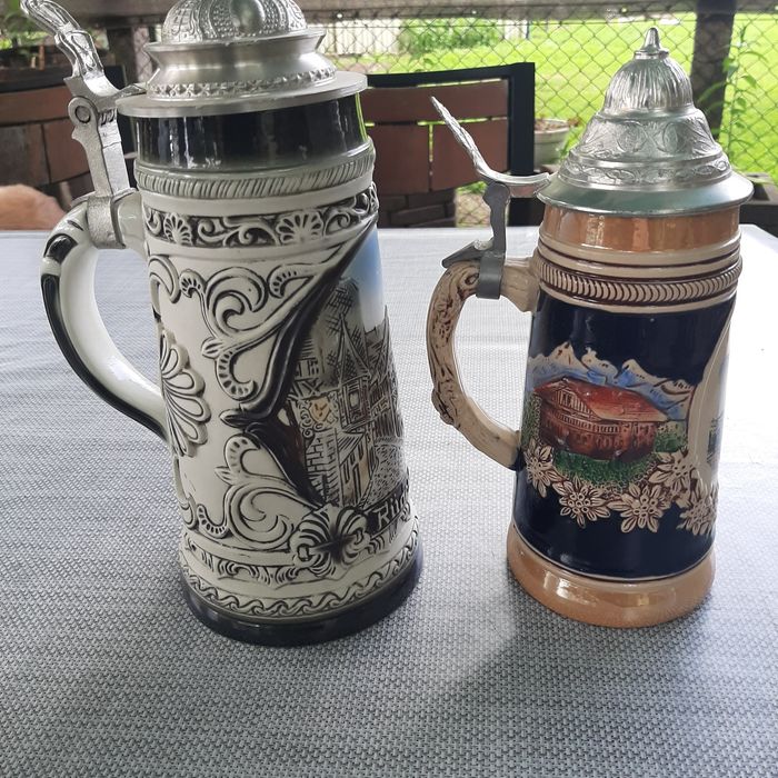 Dwa ceramiczne kufle do piwa
