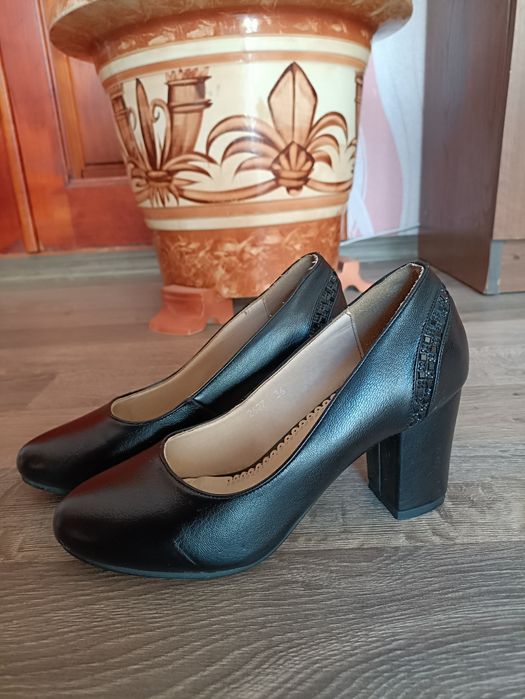 Туфлі в хорошому стані