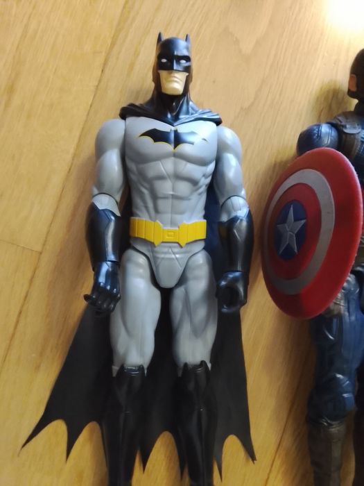 Pack Figuras Batman e Capitão América