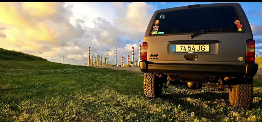 Vendo Cheroke xj 2.5