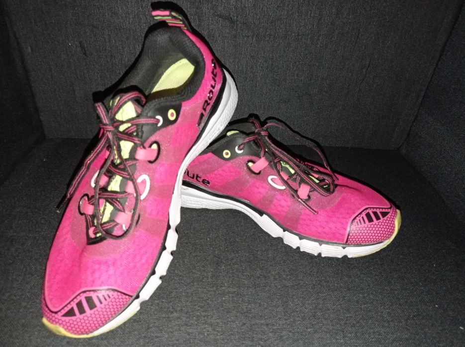 Buty Salming enROUTE do biegania różowe rozmiar 37, 5 wkładka 24,5 cm