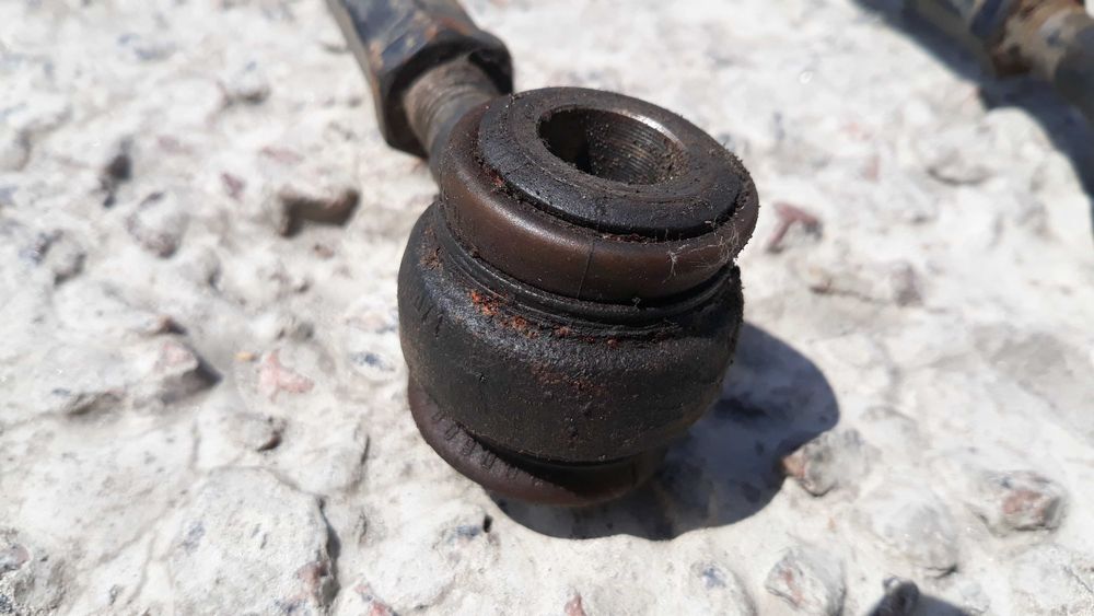 Розвальные тяги в сборе Audi 100 , A6 (C4) quattro