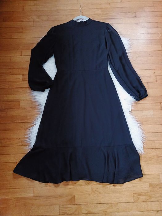 Sukienka, trendyol, 38, czarna, długi rękaw, za kolano