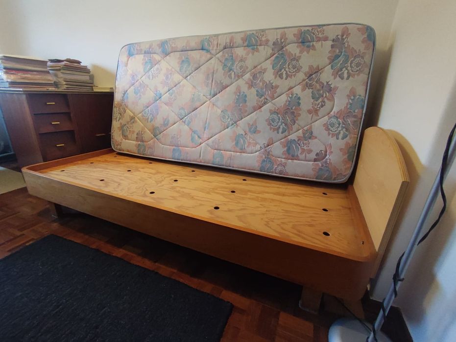 Cama de Solteiro com Colchão