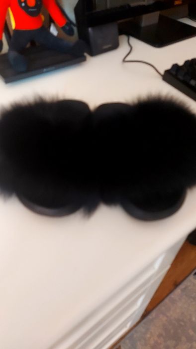 Летние шлепки с песцом