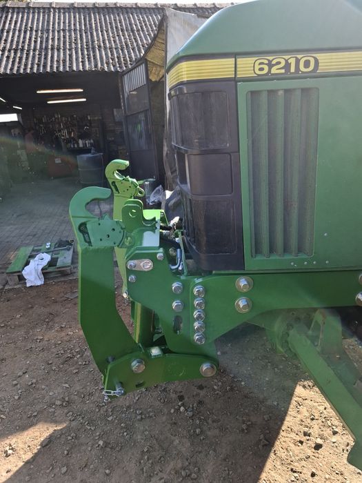 TUZ John Deere, Class, Renault.